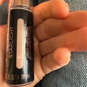 Makeup Revolution Starlight Illuminating Liquid